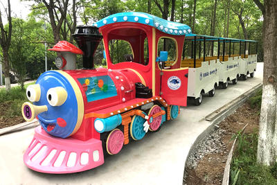 Trenes de la serie Cartoon Park Parade