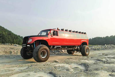 Camión Safari en el desierto tipo II versión 4WD