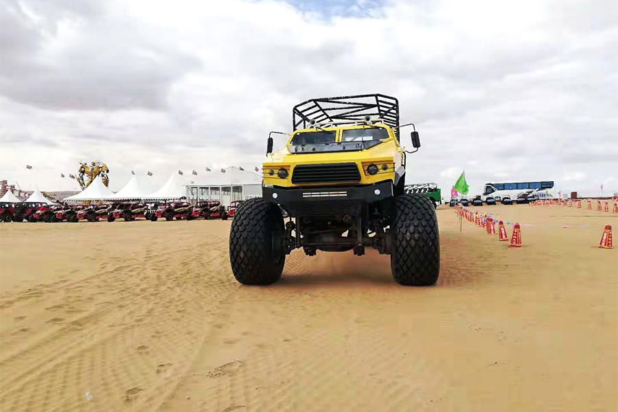Camión safari por el desierto versión 6WD